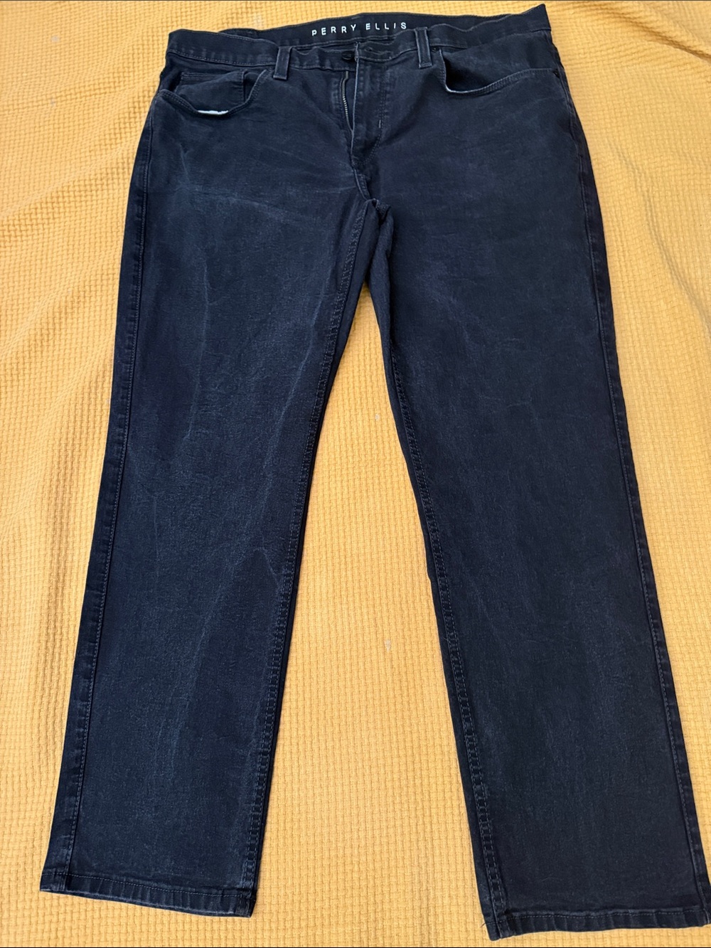 Perry Ellis Men’s Dark Black Straight Jeans